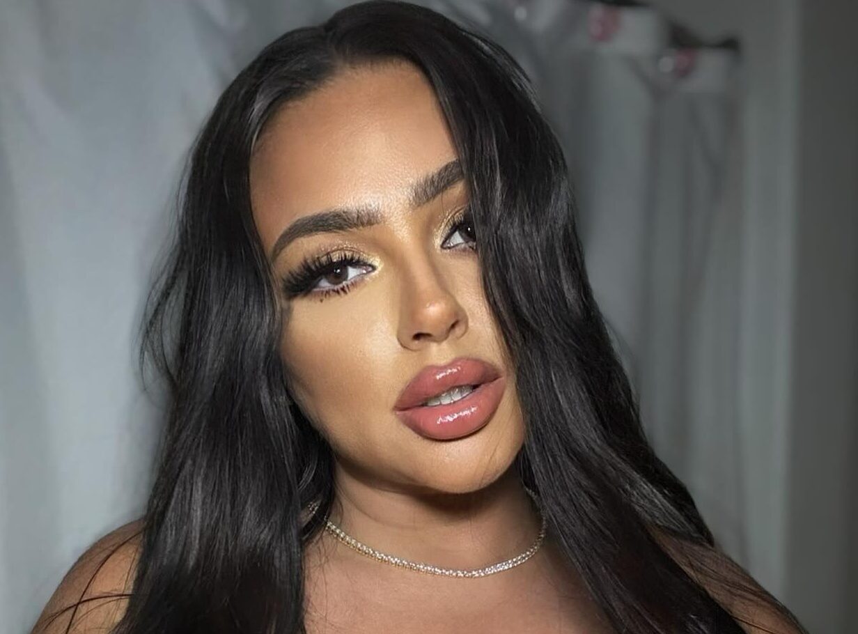 Zoey Foxx Bio, Age, Height, Career & Net Worth 2025