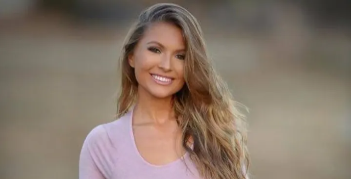 Sofia Beverly: Age, Net Worth, Boyfriend & Career