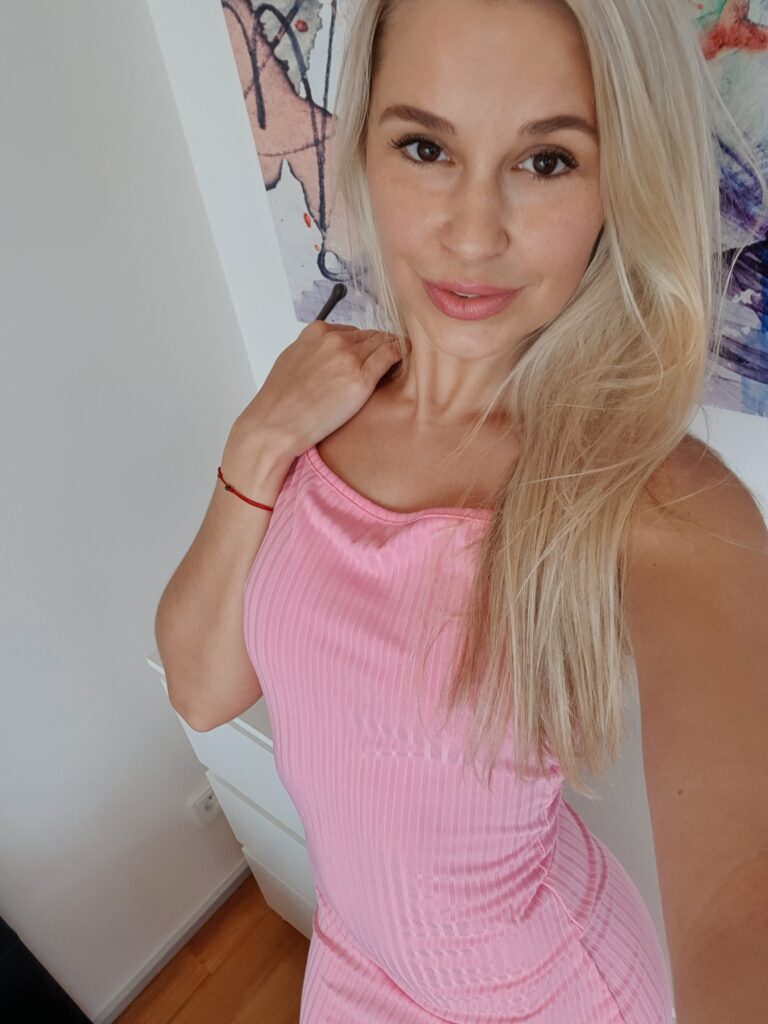 Lola Myluv Biography, Life, Career & Net Worth 2025