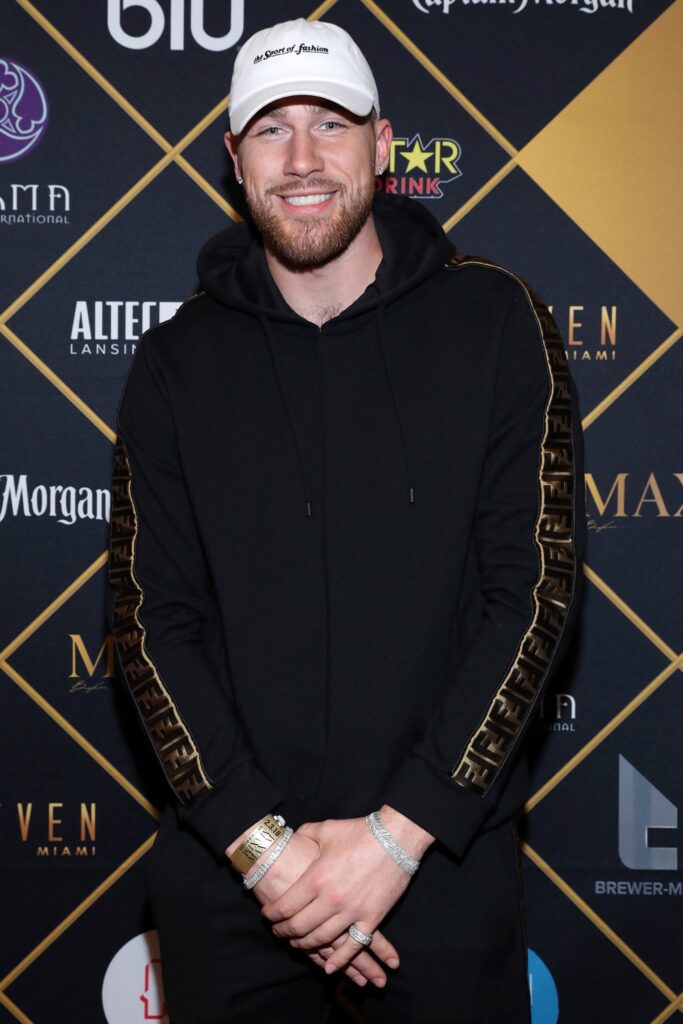 Travis Kelce: Bio, Net Worth, Age, Career & Life Story 2025