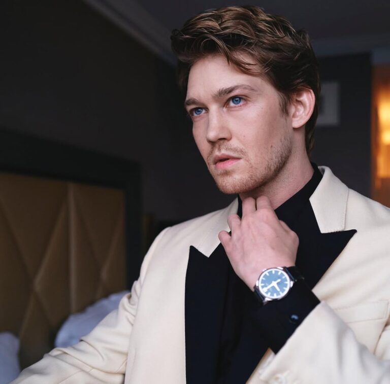 Joe Alwyn Net Worth: Fortune, Career & Biography 2025
