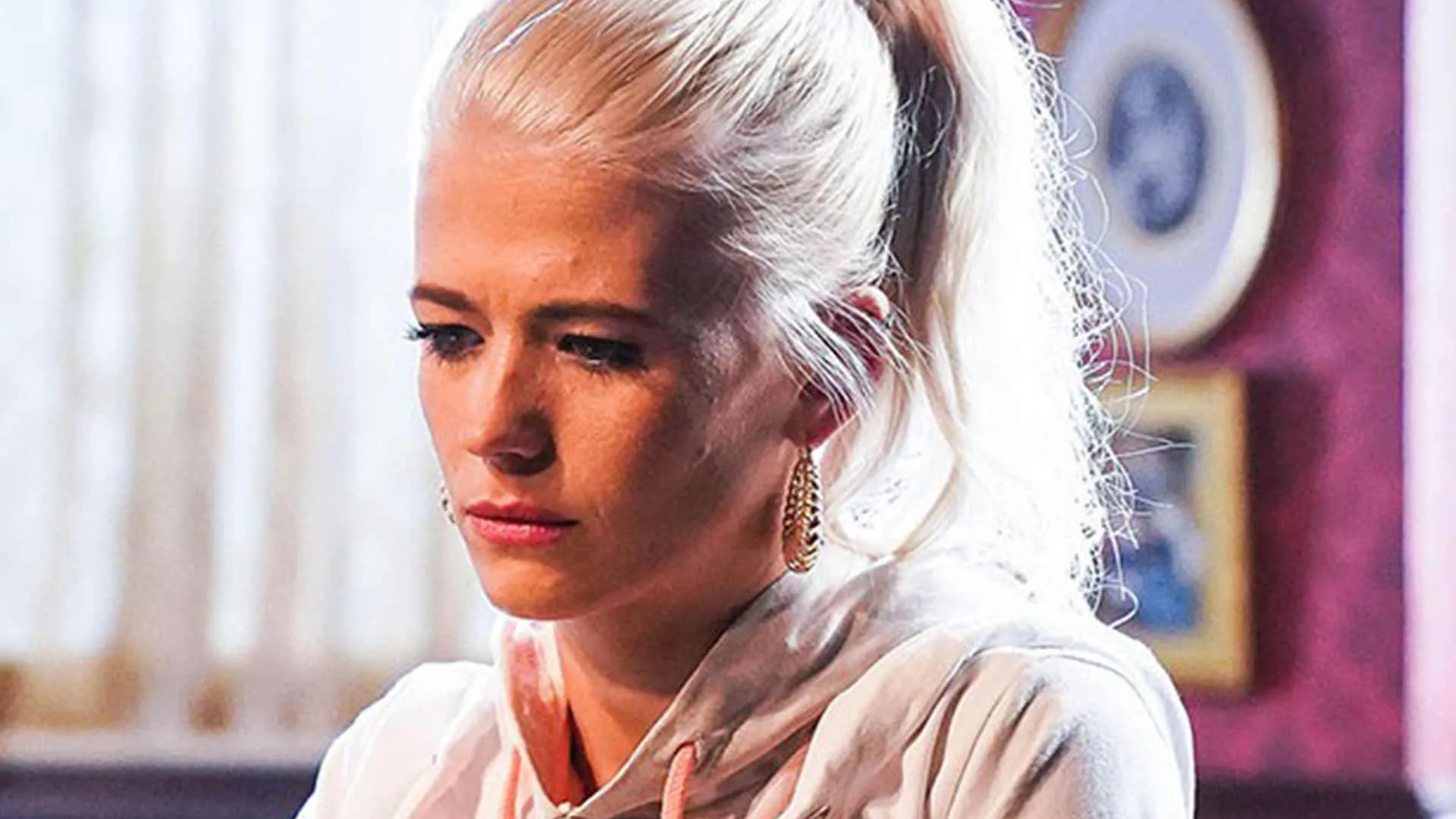 Danielle Harold Bio: Age, Career, Boyfriend & Net Worth 2025