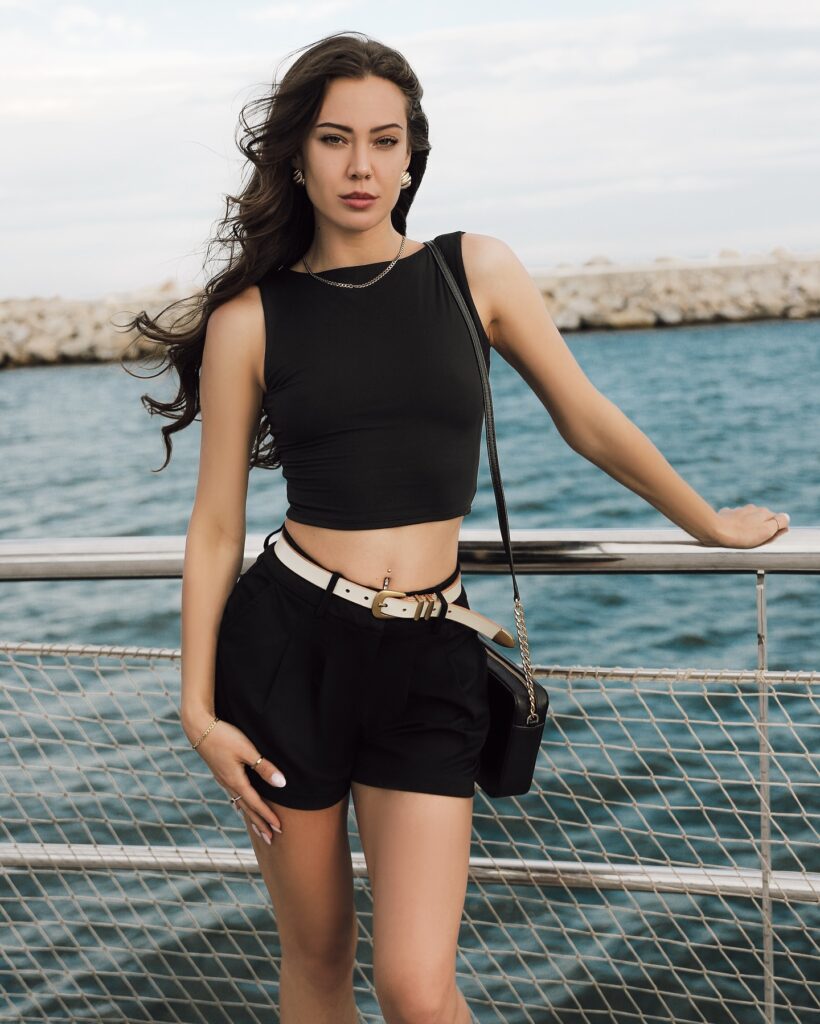 Avery Cristy: Complete Bio, Age, Career & Net Worth 2025