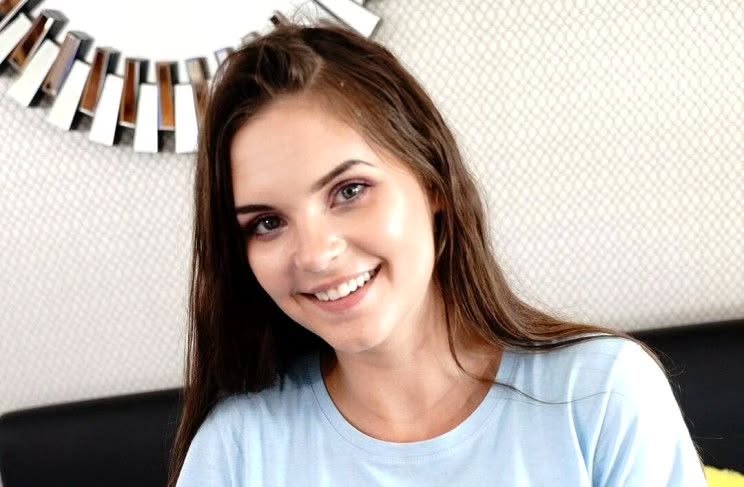 Taylee Wood: Age, Career, Height, Education, Boyfriend & Net Worth (2025)
