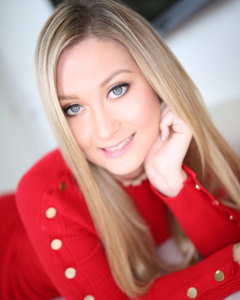 Addison Lee Biography: Age, Height, Career & Net Worth 2025