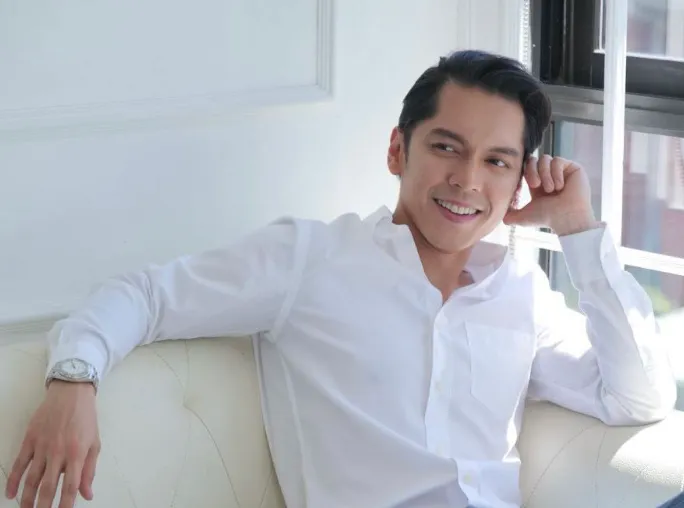 Carlo Aquino Wife Relationship Status, Age, Biography, Net Worth & Complete Life Story