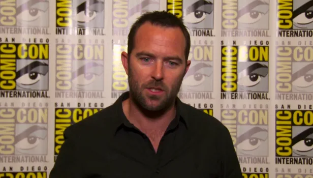 Sullivan Stapleton Wife, Net Worth, Movies & TV Shows – A Complete Profile